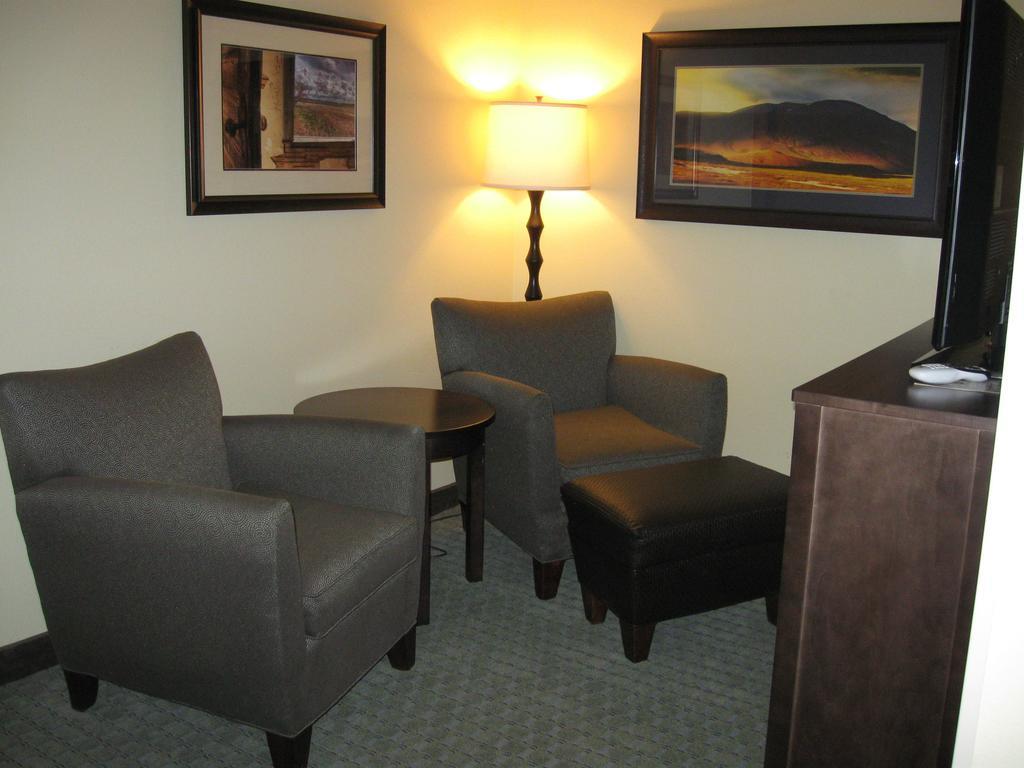 Little Missouri Inn & Suites New Town Szoba fotó