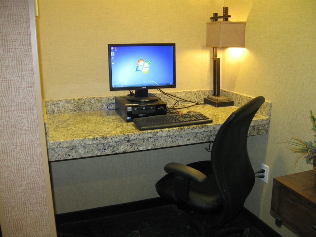 Little Missouri Inn & Suites New Town Kültér fotó